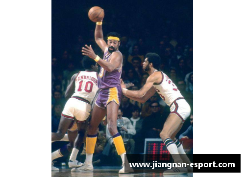 NBA篮板王：揭秘球场上的抢板高手