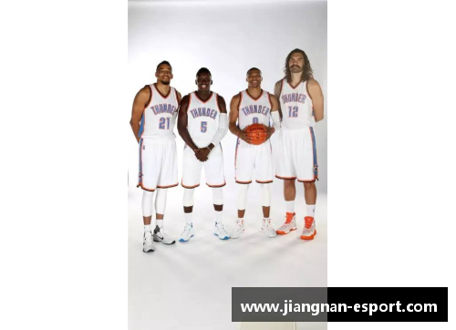 NBA篮球：谁是场上跑动最少的球员？